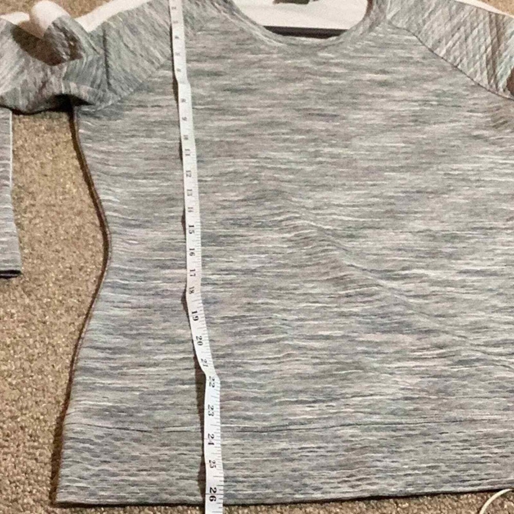 Athleta gray and white crew neck sweatshirt. Size small. - Picture 11 of 12